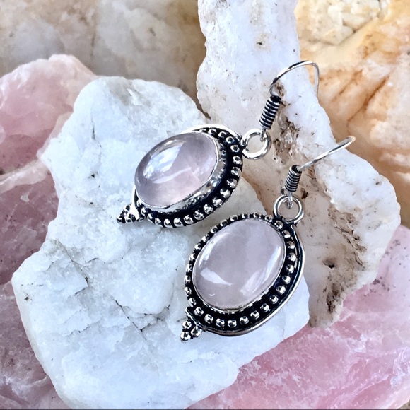 Jewelry - NEW Rose quartz drop earrings